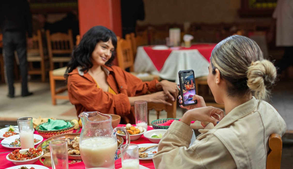 Top Reasons Arab Restaurants in Dubai Are a Gen Z Favorite in 2025