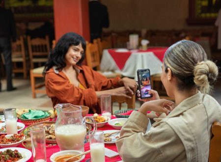 Top Reasons Arab Restaurants in Dubai Are a Gen Z Favorite in 2025