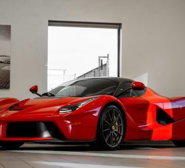 Get the Next-Level High End Car Hire Services with Quick Lease